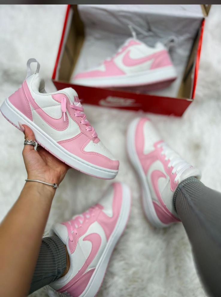 Tênis Nike Borugh Cano Baixo - Rosa com Branco