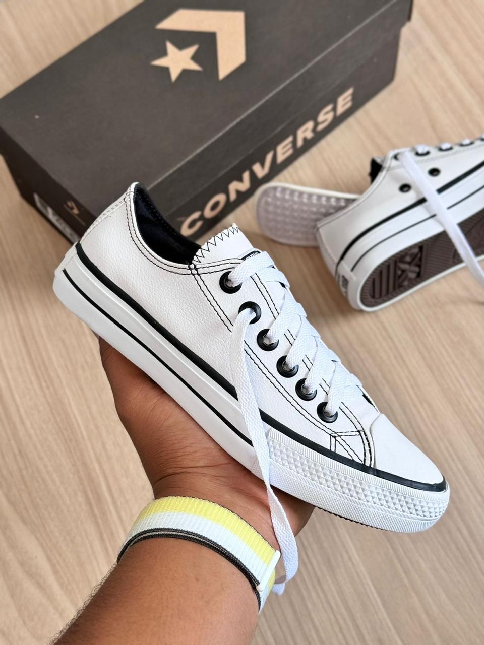 All Star - Branco de Couro Sintético