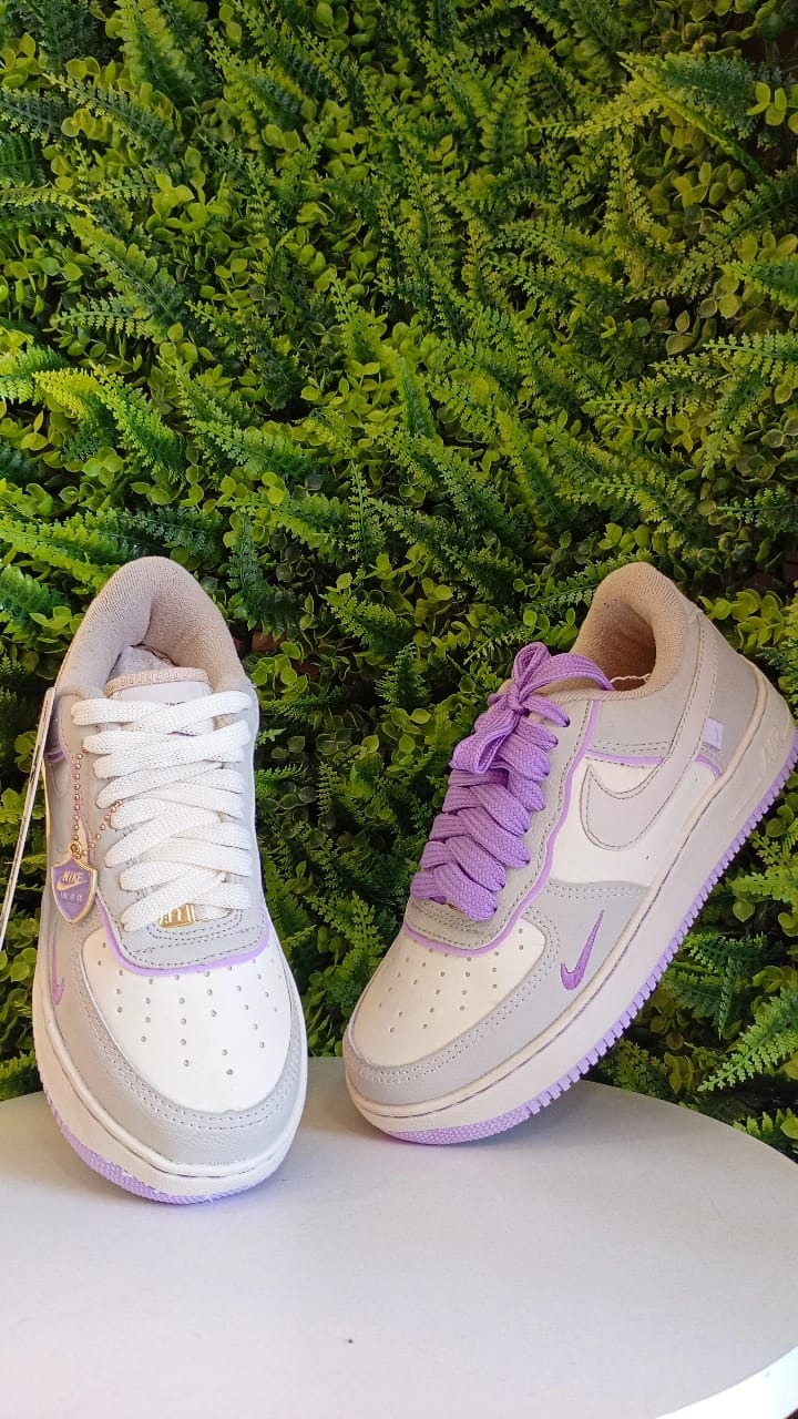 Tênis Nike Air Force - Areia