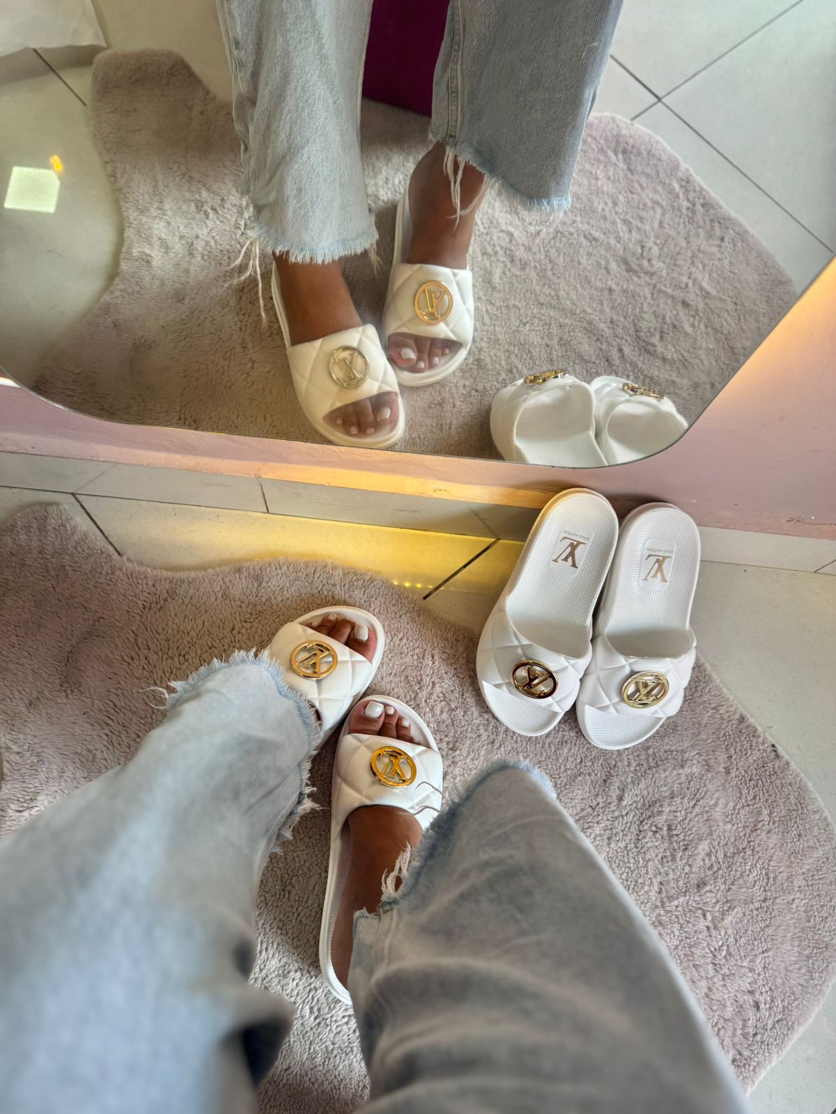 Chinelo LV
