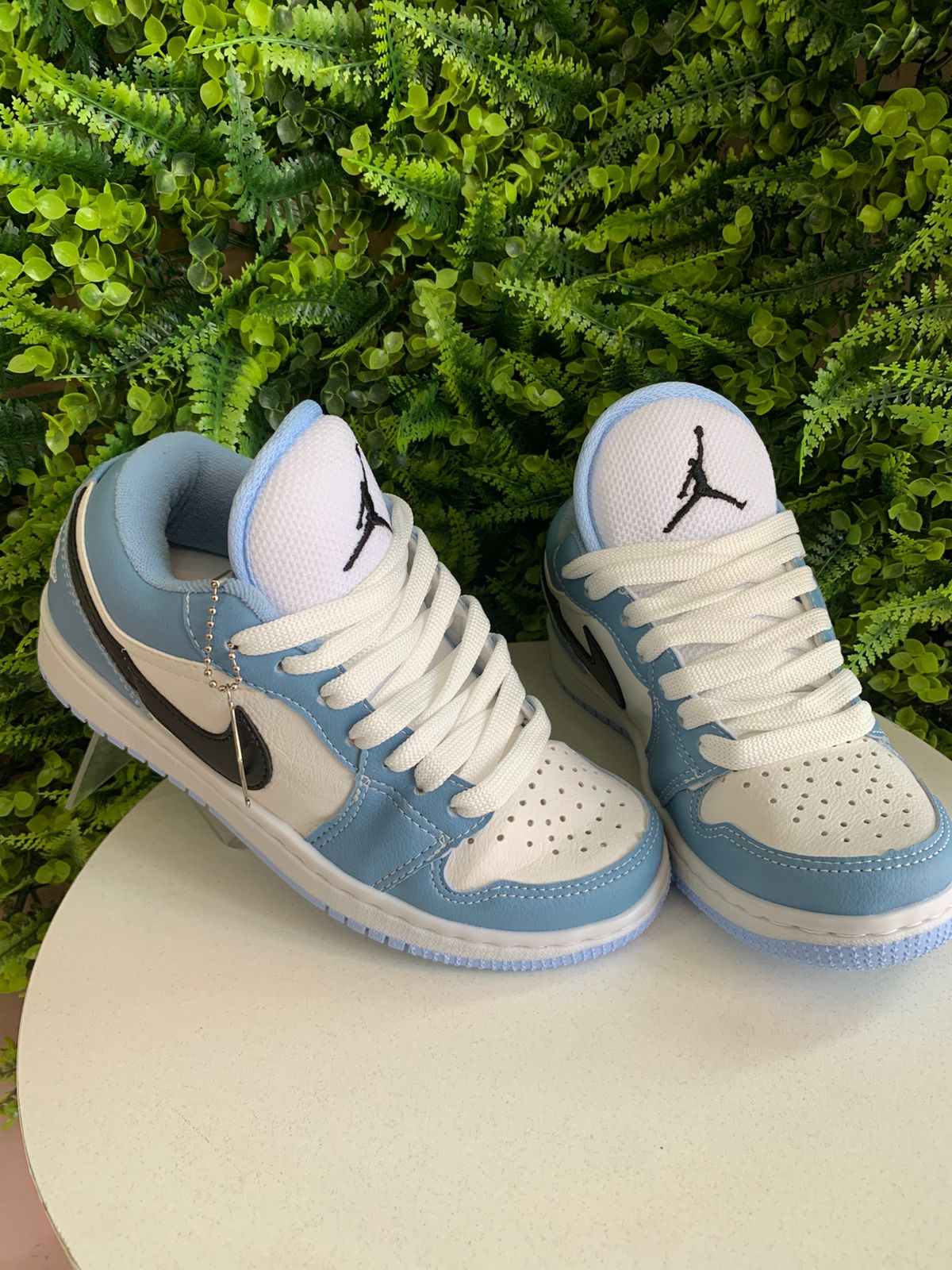 Tênis Nike - Air Jordan Cano Baixo - Azul
