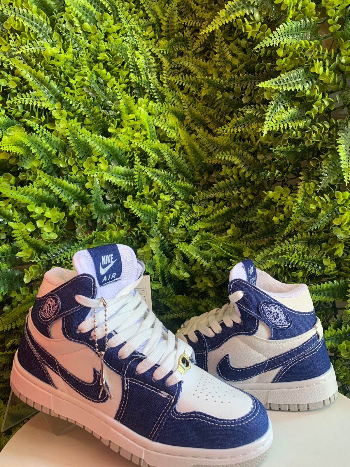 Tênis Nike Air Jordan - Cano Alto - Jeans
