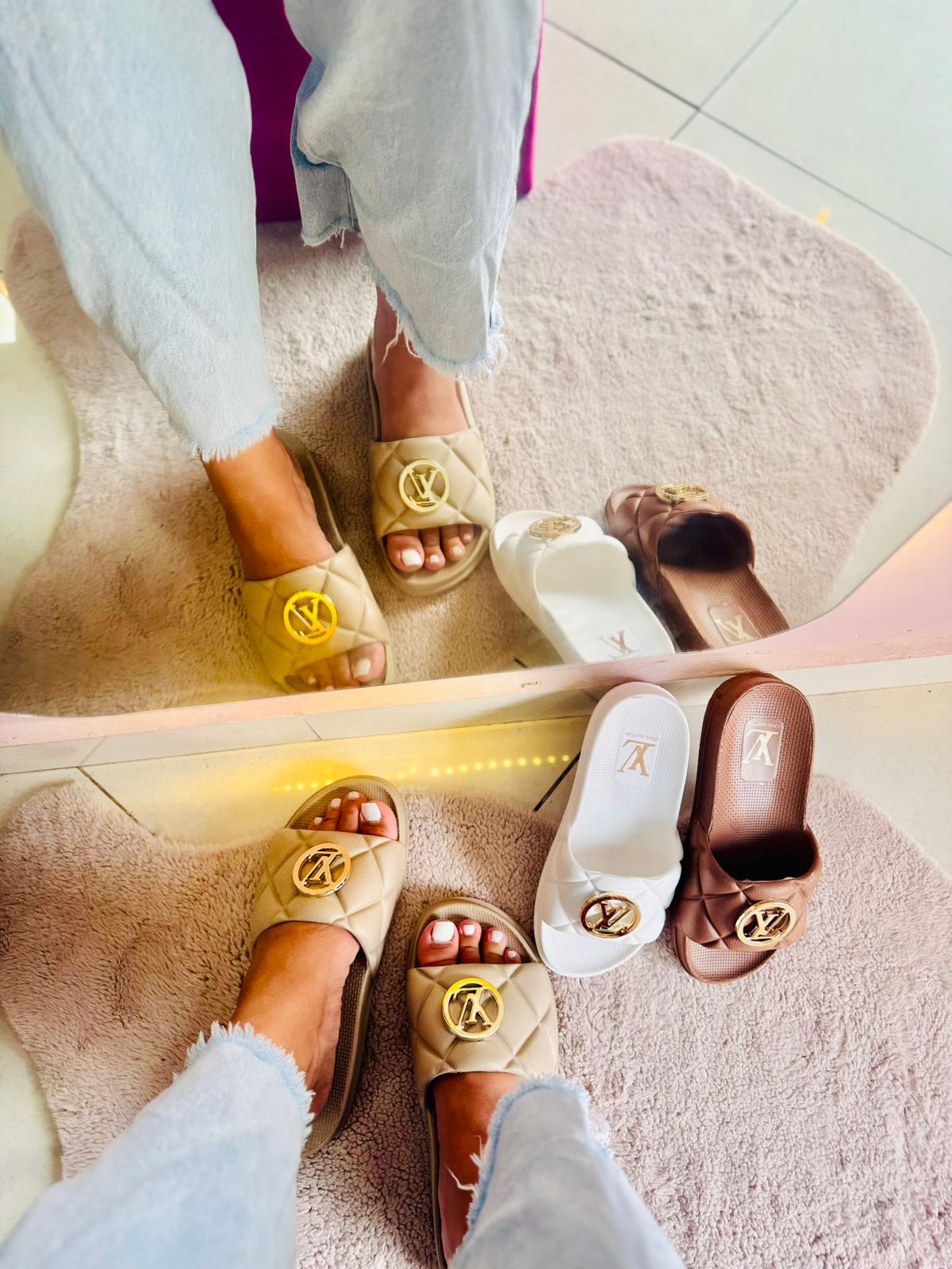 Chinelo LV