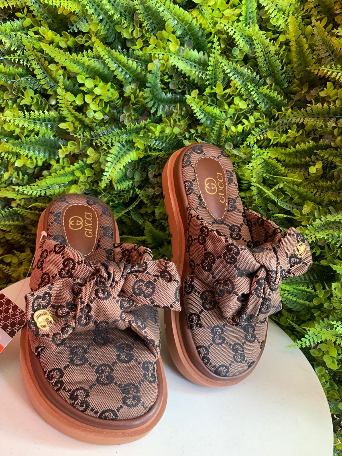 Chinelo Gucci