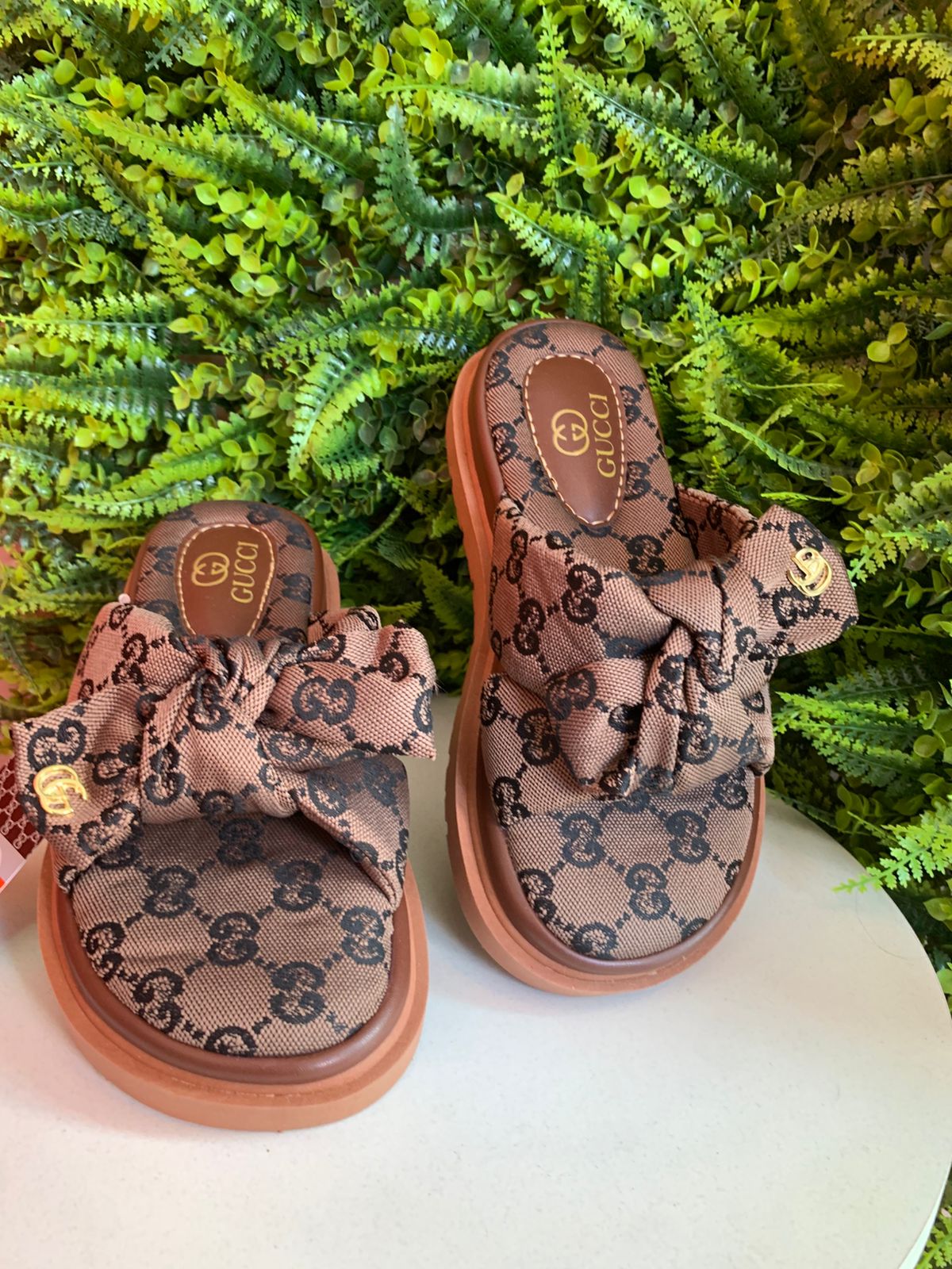 Chinelo Gucci