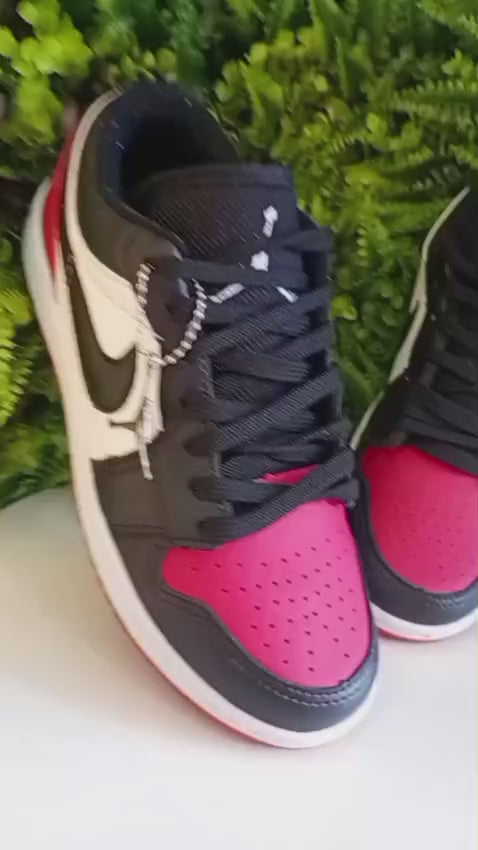 Tênis Nike Dunk - Vermelho e Branco