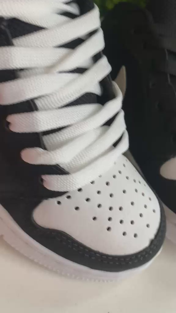 Tênis Nike Air Jordan - Preto Camurça com Branco
